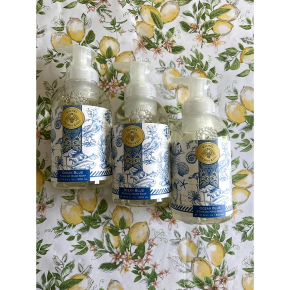 3 Michel Design Works Ocean Blue Foaming Hand Soap Wash with pump - Picture 4 of 9